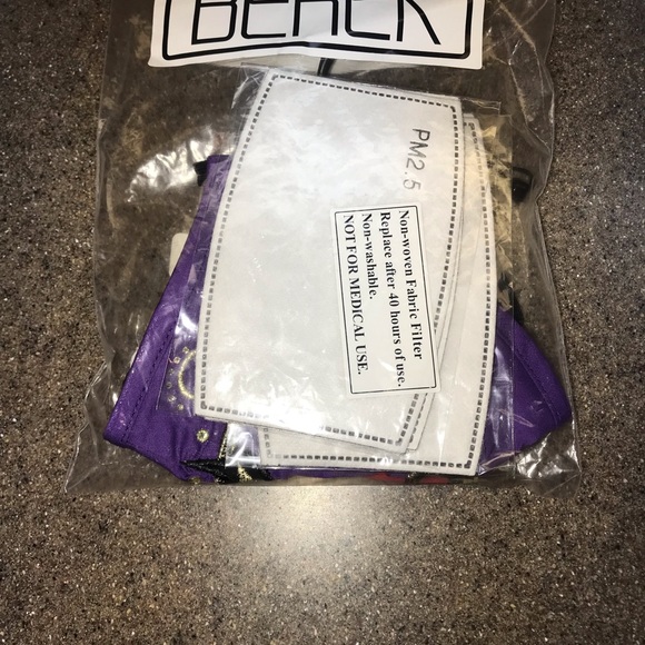 🆕 Halloween 2Pack Decorator Mask + 2 Non-Woven Fabric Filter - Picture 4 of 5